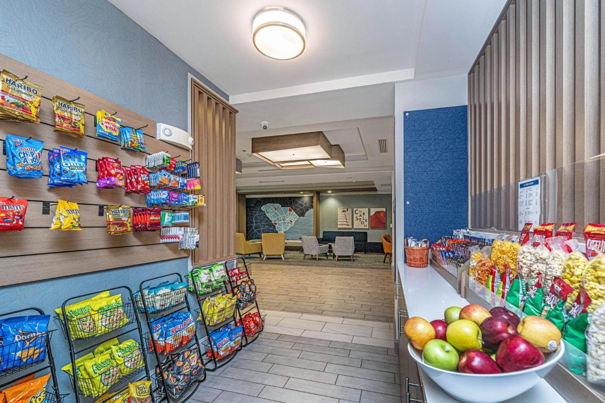 Express & Charleston Arpt-conv Ctr Area By Ihg Hotel North Charleston
