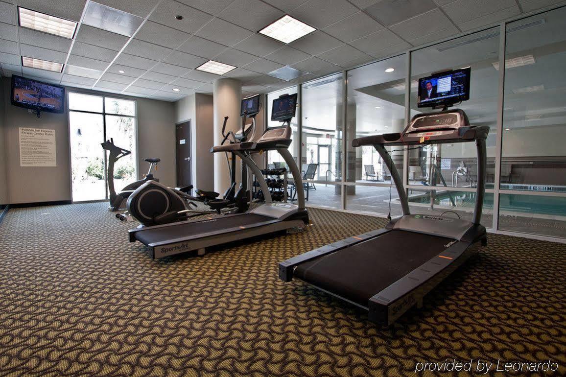 Express & Charleston Arpt-conv Ctr Area By Ihg 3*